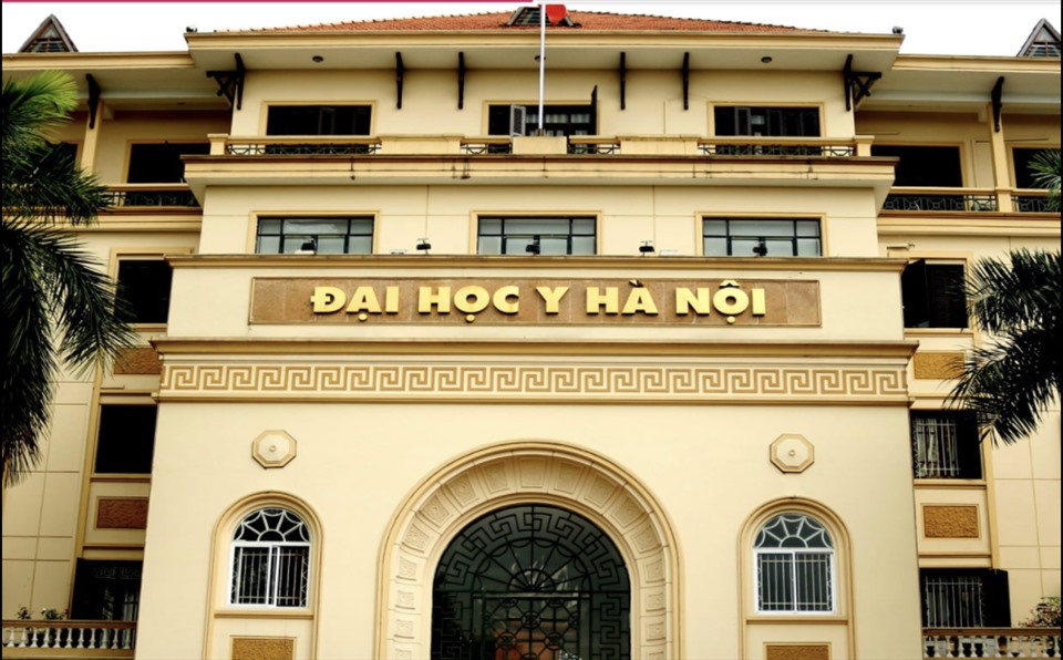 BIẾN ĐỘNG ĐIỂM CHUẨN ĐẠI HỌC Y HÀ NỘI TRONG BA NĂM